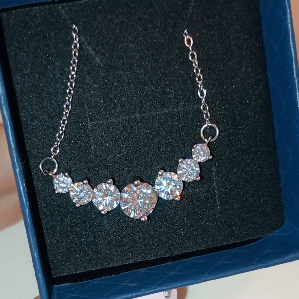 New Cubic Zirconia Sterling Silver 925 Necklace With A Gift Box 😍